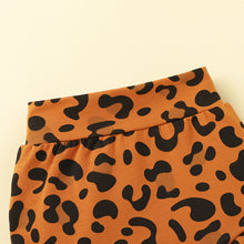 Load image into Gallery viewer, Daddy's Girls Onesie & Leopard Bloomer Set | 2 colours