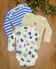 将图片加载到图库查看器，3 Pack Long Sleeve Onesie | Apples
