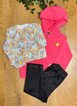 将图片加载到图库查看器，Tracksuit &amp; Onesie Set | Pink &amp; Floral
