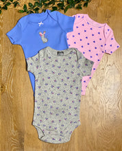 Load image into Gallery viewer, 3 Pack Short Sleeve Onesie | Hearts
