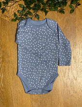 将图片加载到图库查看器，2 Pack Long Sleeve Onesie | Big Foot &amp; Grey Spots
