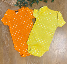 Load image into Gallery viewer, 2 Pack Short Sleeve Onesie | Polka Dots
