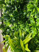 Load image into Gallery viewer, Vertical Garden Disc UV Resistant 1 Metre | White Flower
